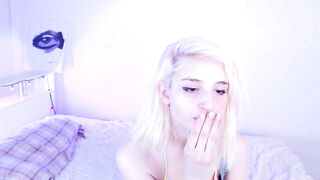 Cyber_doll - Petite blondie's webcam video