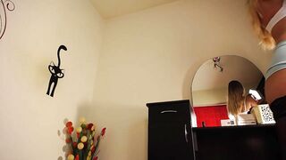 RoxaneQuinn - Imagine your spunk all over her great slim body!