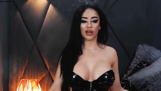 EmmaQuincy - Babe, come punish me!