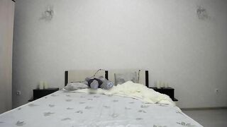 yjees - Cute young babe's cam video