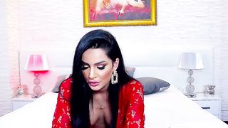 NycolleDiamonds tanned brunette gogo