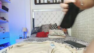 Screenshot from anielli69's live webcam sex show video