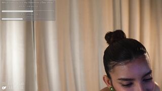 Screenshot from ellelure_'s live webcam sex show video