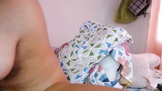Screenshot from mia_millers2311's live webcam sex show video