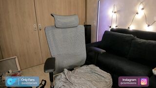 Screenshot from alanna_clark's live webcam sex show video