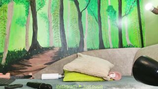 Screenshot from pinkypuppa's live webcam sex show video