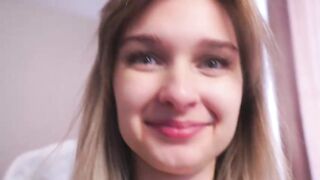 Screenshot from variety_moments's live webcam sex show video
